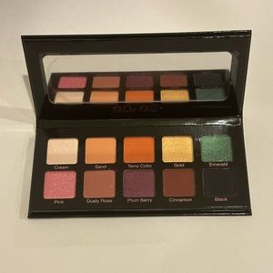 Violet Voss Eyeshadow Palette